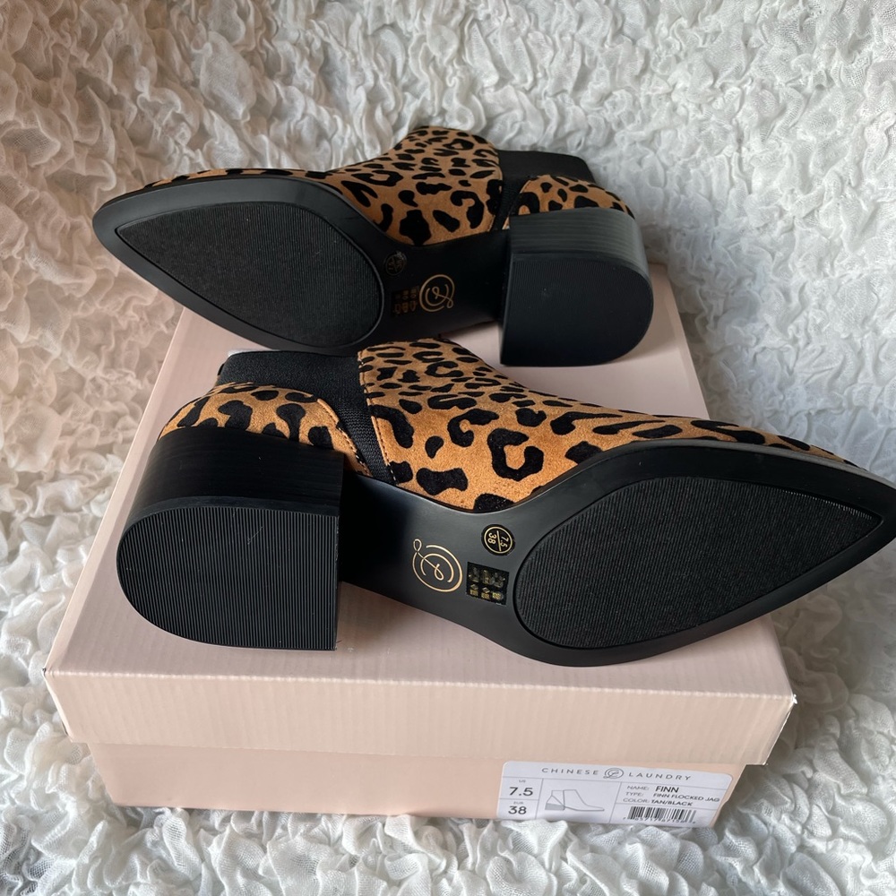 💥NWT💥Chinese Laundry Faux Fur Bootie - Picture 13 of 13
